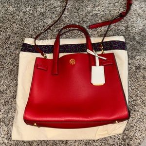 Gently used. Tory Burch Robinson satchel in Medium. Red with white keychain